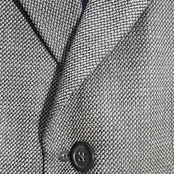 Men's Versini Coat, Black/Tan, Size 46 Long, Pre-Owned - Picture 5 of 9